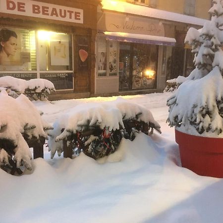 Hotel Restaurant De La Chaussee Briançon Exteriör bild