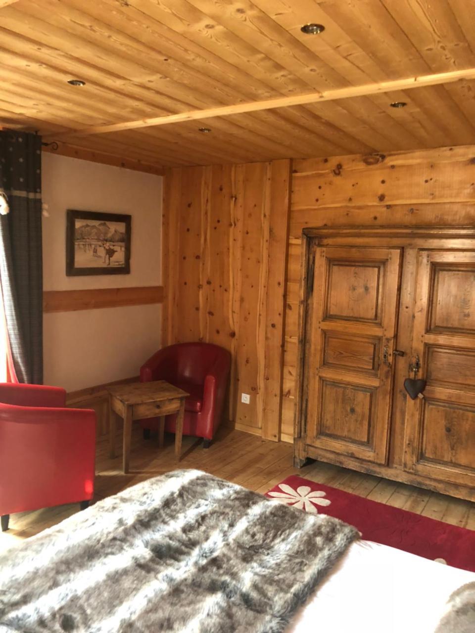 Hotel Restaurant De La Chaussee Briançon Exteriör bild